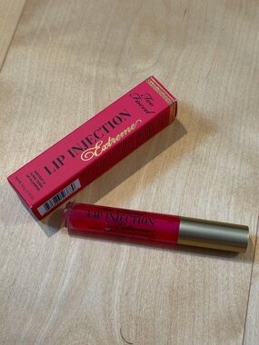 Too Faced Lip Injection Extreme Lip Plumper - Hot Pink